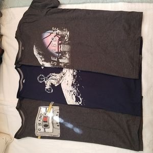 3 Boys XXL Old Navy tees